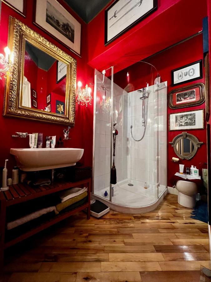 Luxury Room In Central Art Nouveau Building Next To Metro Station Milano Esterno foto