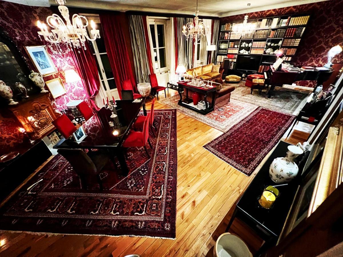 Luxury Room In Central Art Nouveau Building Next To Metro Station Milano Esterno foto