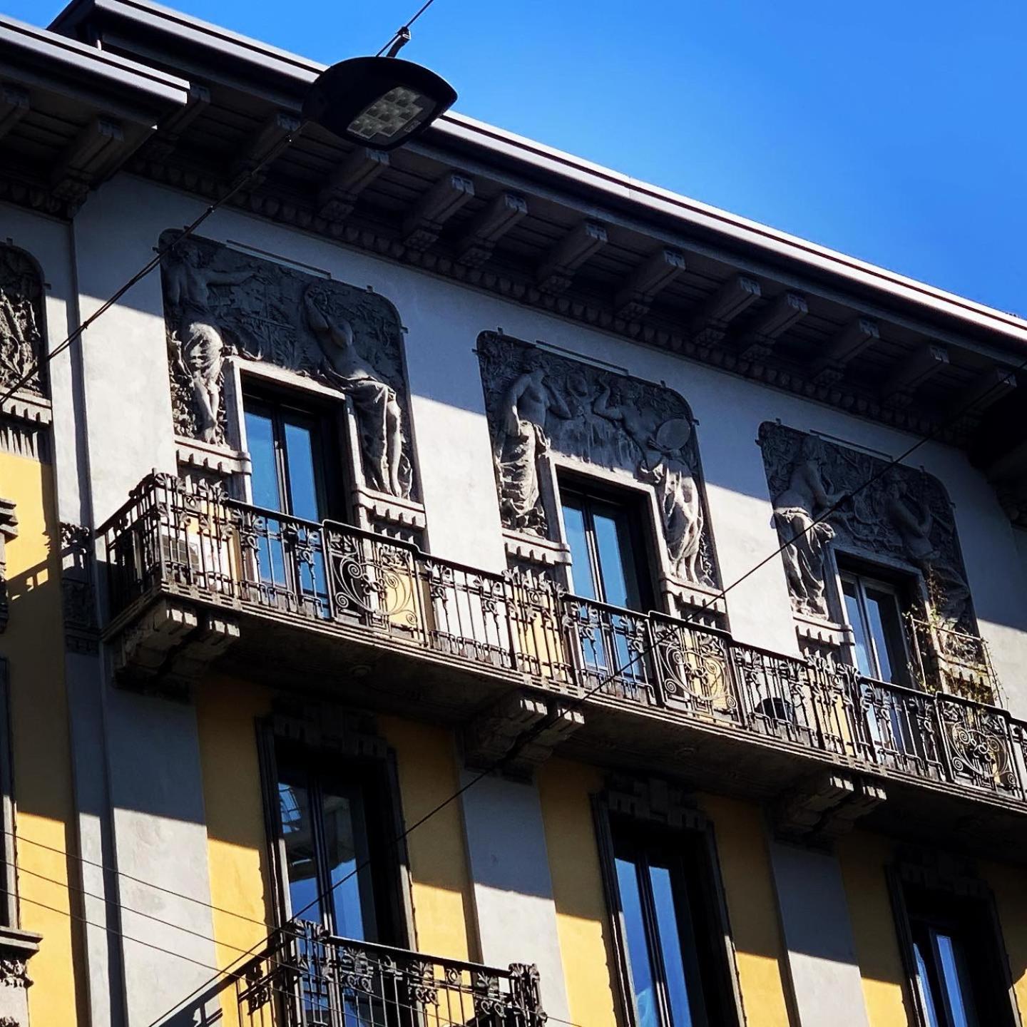Luxury Room In Central Art Nouveau Building Next To Metro Station Milano Esterno foto