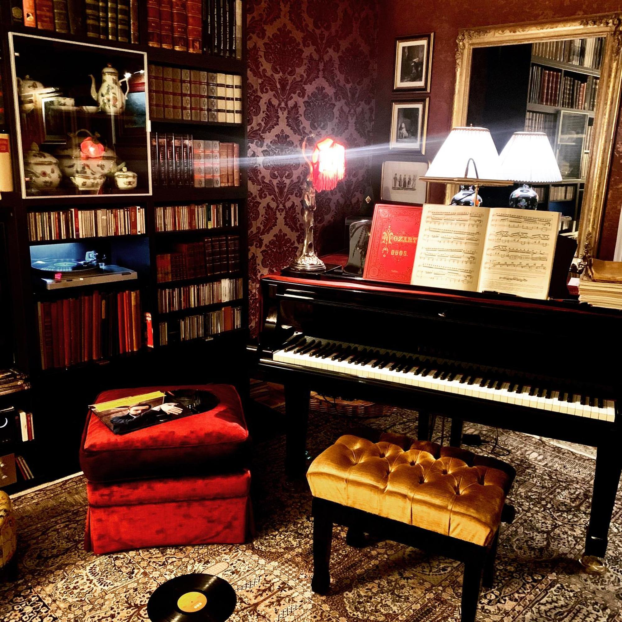 Luxury Room In Central Art Nouveau Building Next To Metro Station Milano Esterno foto