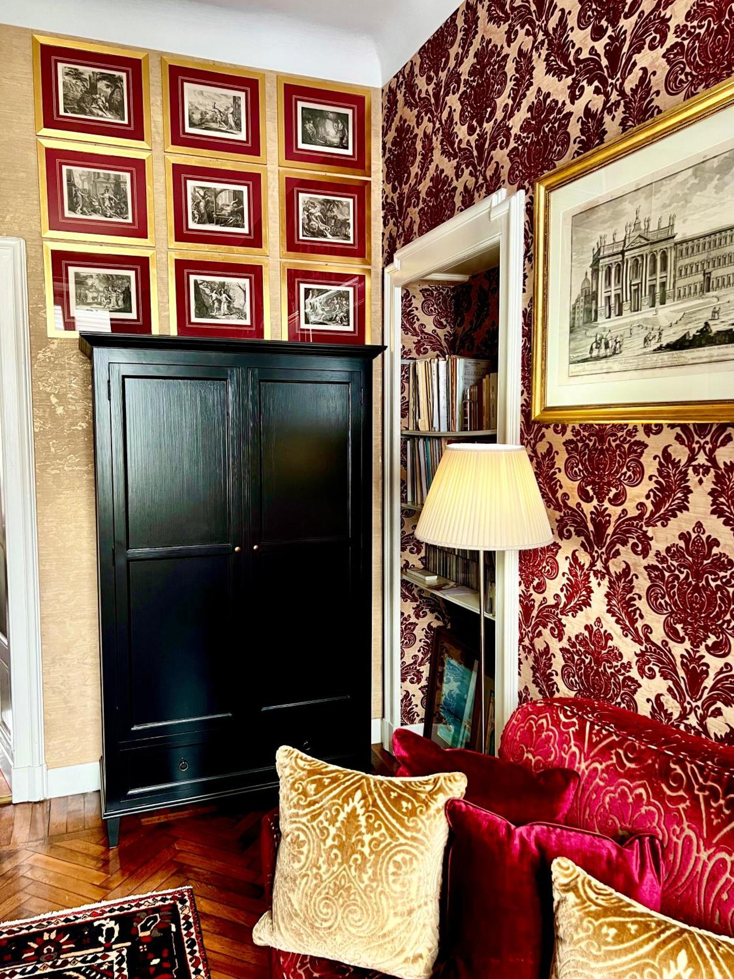 Luxury Room In Central Art Nouveau Building Next To Metro Station Milano Esterno foto
